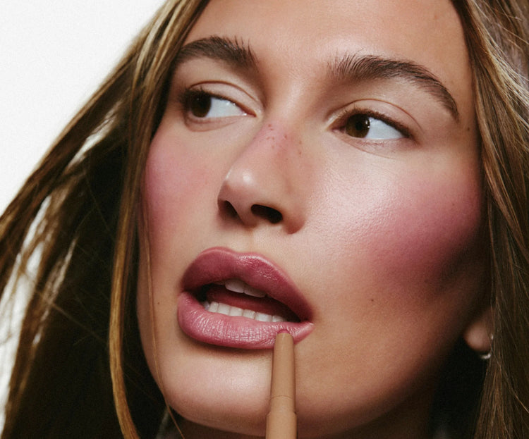 Rhode Peptide Lip Shape - The Contouring Lip Shaper
